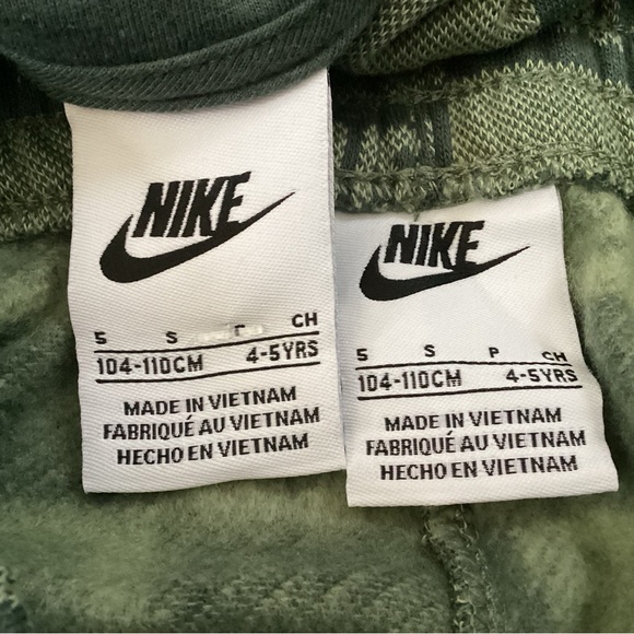 Nike boys hoodie & joggers outfit size 5(NWT) ~PRICE FIRM, NO OFFERS ACCEPTED~ - Picture 4 of 5